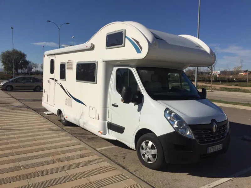 Autocaravana Renault Master